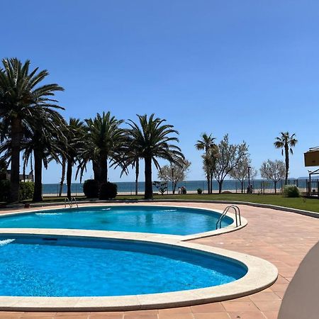 Apartamiento Vista Al Mar - Holiday Center En Ρόζες Εξωτερικό φωτογραφία