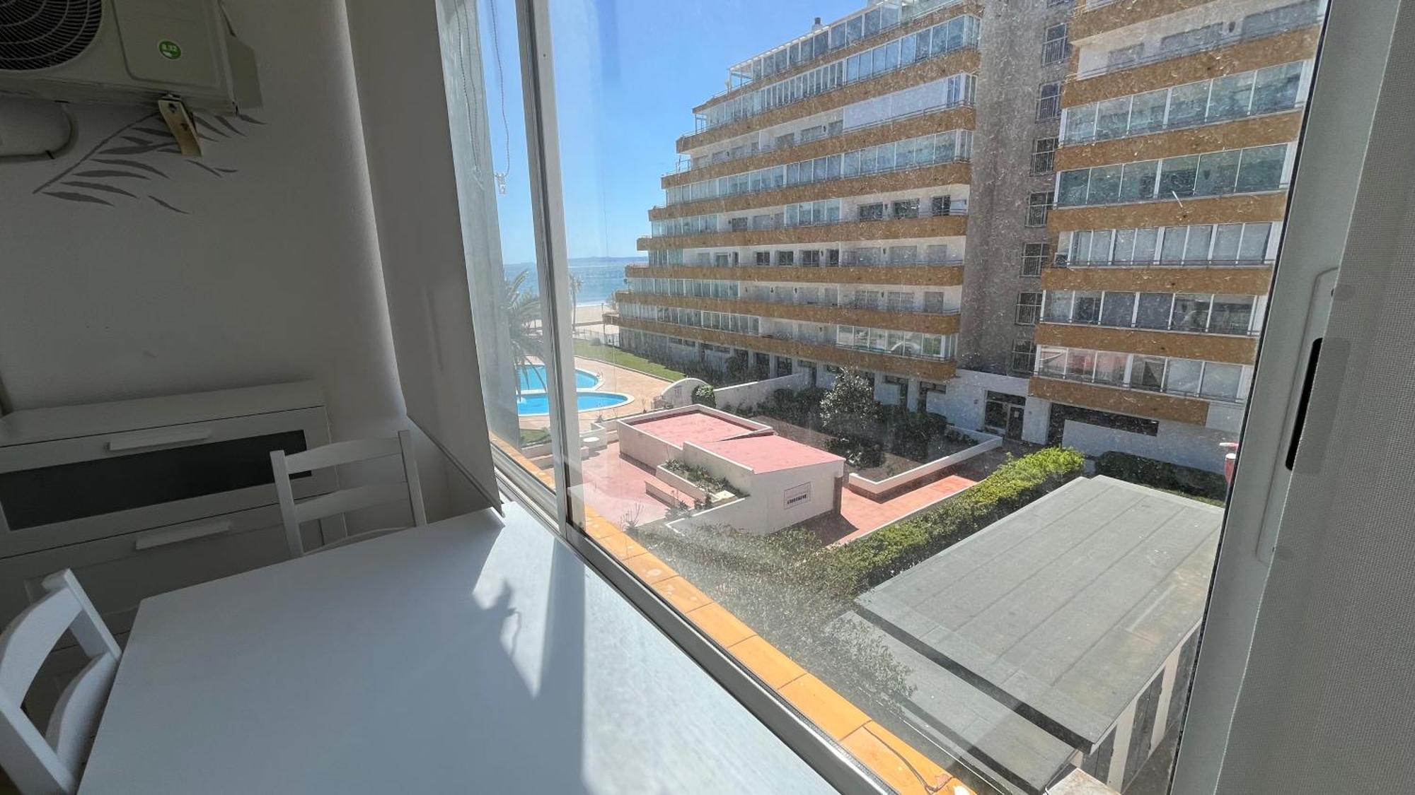 Apartamiento Vista Al Mar - Holiday Center En Ρόζες Εξωτερικό φωτογραφία
